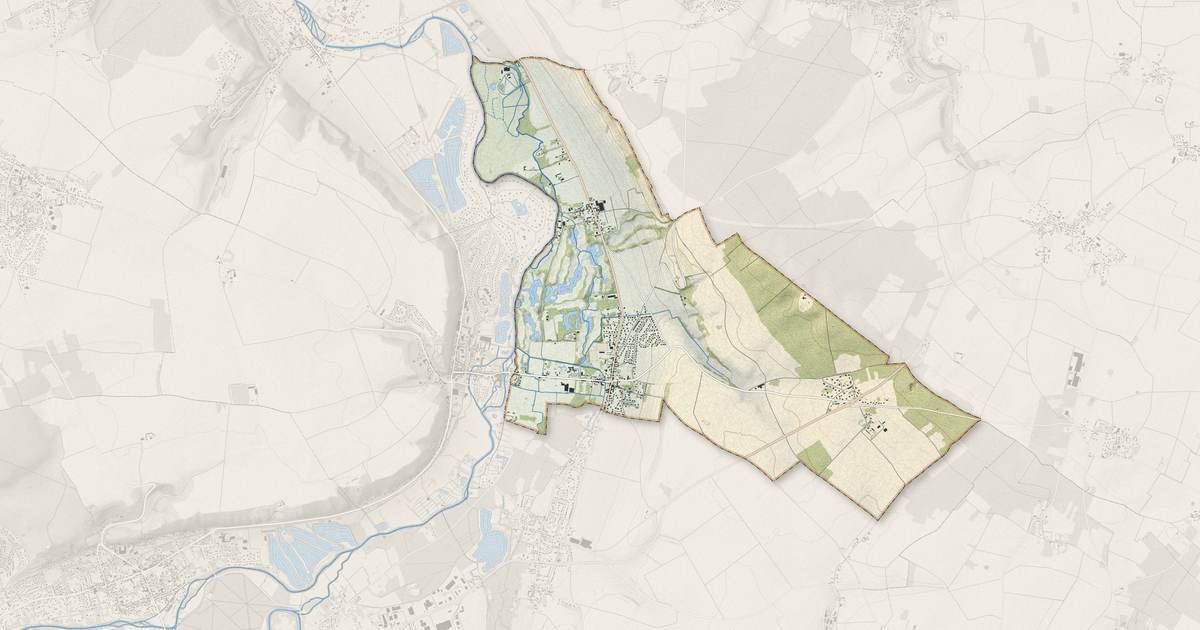 Portrait cartographique de La Chaussée-d'Ivry : relief, eau, forêts, bâti et voies, calculés à partir des données de l'IGN