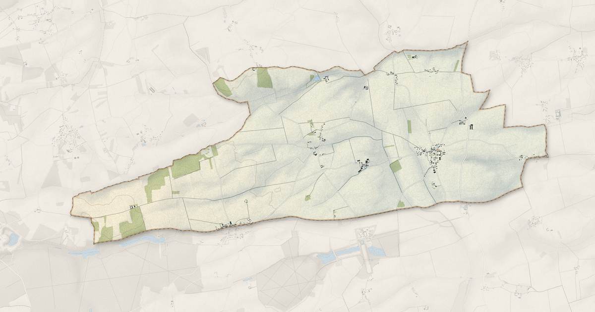 Portrait cartographique de Fruncé : relief, eau, forêts, bâti et voies, calculés à partir des données de l'IGN