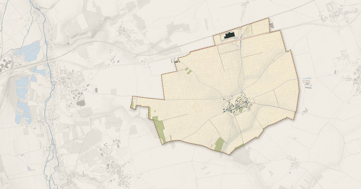 Portrait cartographique de Germainville : relief, eau, forêts, bâti et voies, calculés à partir des données de l'IGN