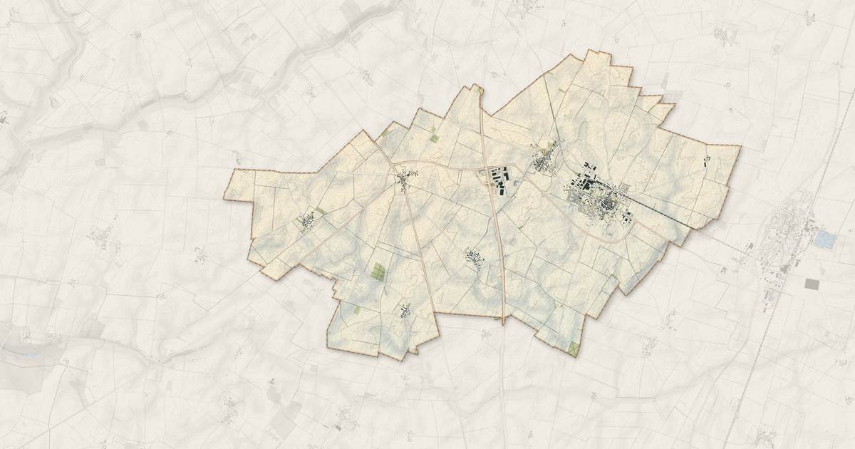 Portrait cartographique de Janville-en-Beauce : relief, eau, forêts, bâti et voies, calculés à partir des données de l'IGN