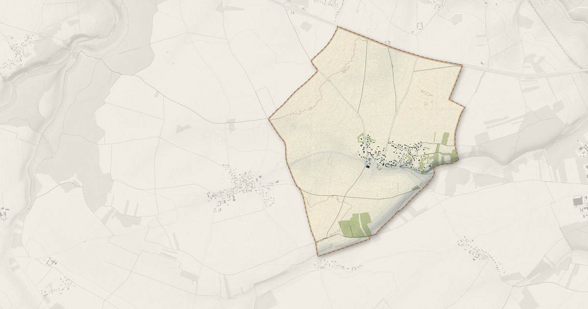 Portrait cartographique de Louvilliers-en-Drouais : relief, eau, forêts, bâti et voies, calculés à partir des données de l'IGN