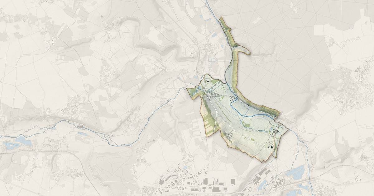Portrait cartographique de Montreuil : relief, eau, forêts, bâti et voies, calculés à partir des données de l'IGN
