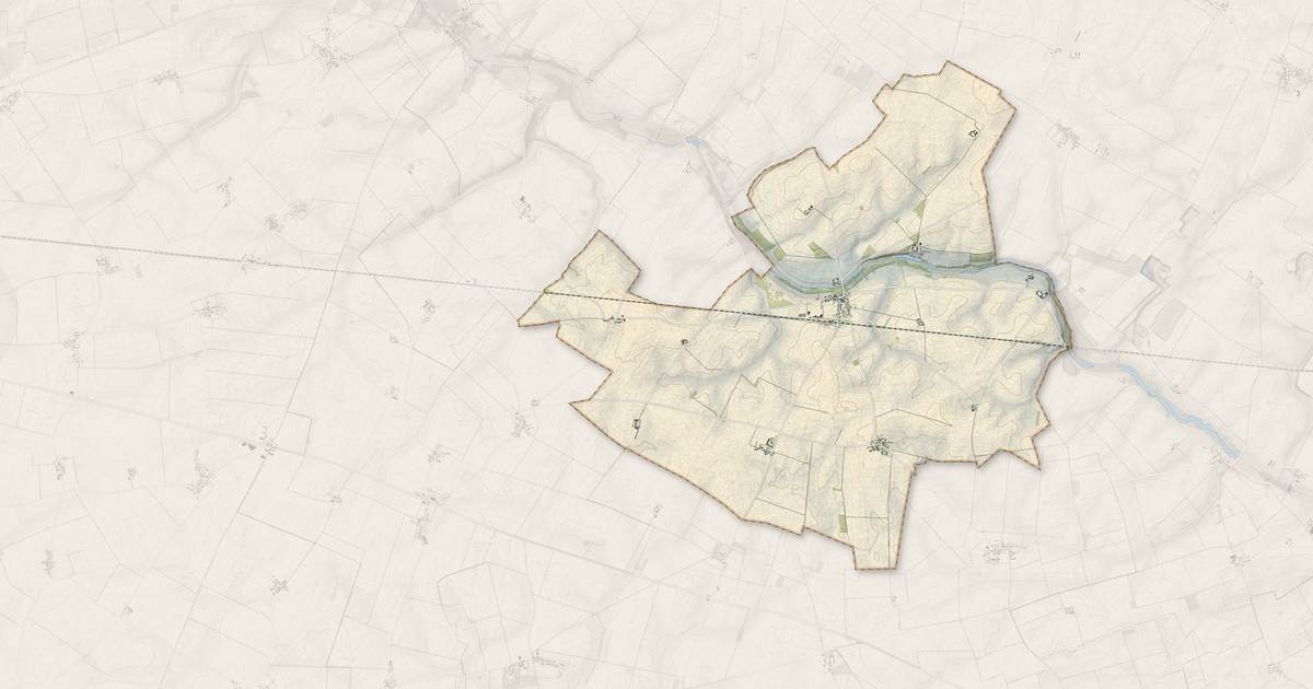 Portrait cartographique de Péronville : relief, eau, forêts, bâti et voies, calculés à partir des données de l'IGN