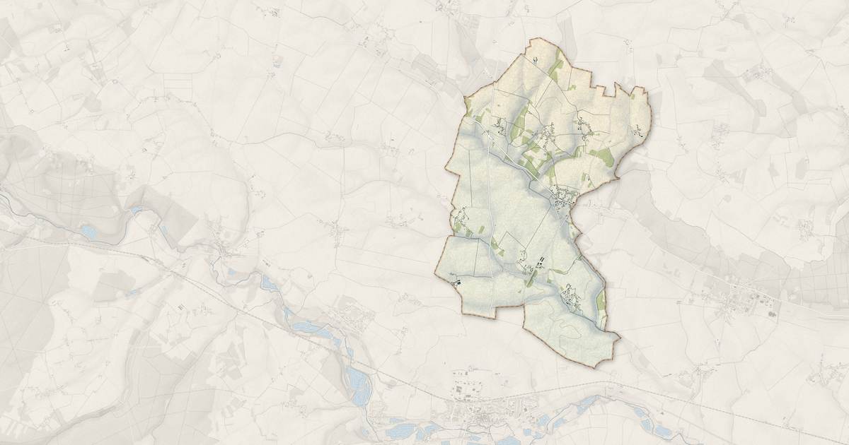 Portrait cartographique de Saint-Arnoult-des-Bois : relief, eau, forêts, bâti et voies, calculés à partir des données de l'IGN