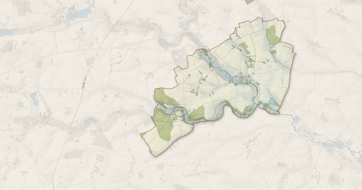 Portrait cartographique de Saint-Avit-les-Guespières : relief, eau, forêts, bâti et voies, calculés à partir des données de l'IGN
