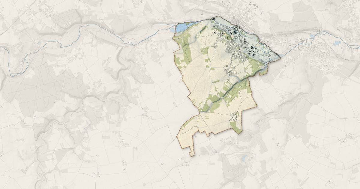 Portrait cartographique de Saint-Lubin-des-Joncherets : relief, eau, forêts, bâti et voies, calculés à partir des données de l'IGN