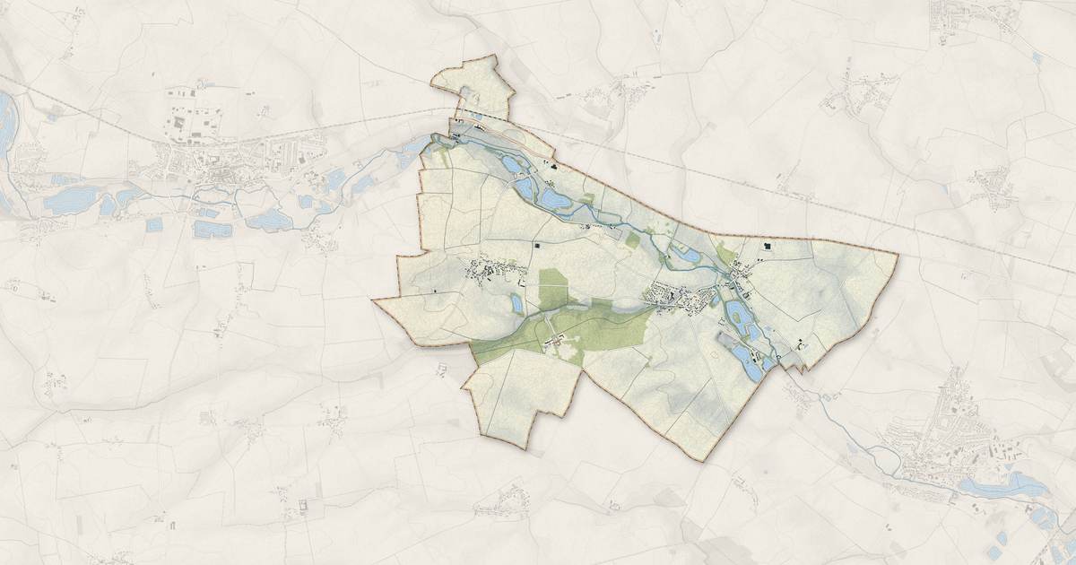 Portrait cartographique de Saint-Luperce : relief, eau, forêts, bâti et voies, calculés à partir des données de l'IGN