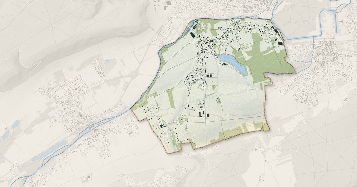 Portrait cartographique de Saussay : relief, eau, forêts, bâti et voies, calculés à partir des données de l'IGN
