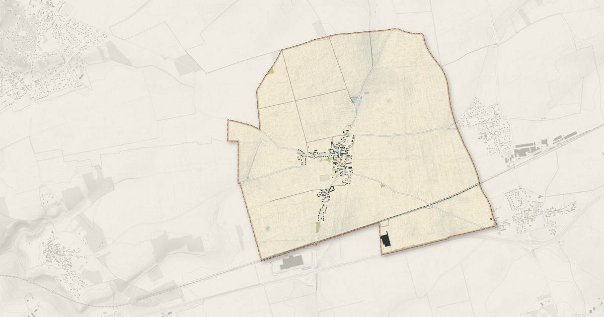 Portrait cartographique de Serville : relief, eau, forêts, bâti et voies, calculés à partir des données de l'IGN