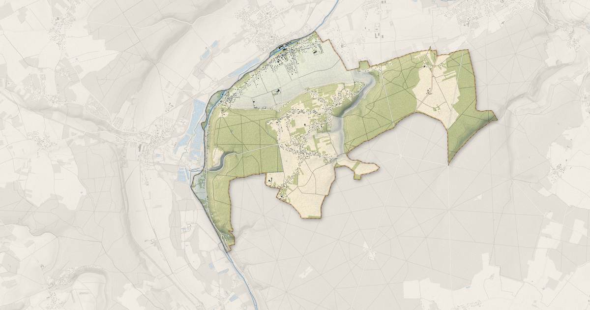 Portrait cartographique de Sorel-Moussel : relief, eau, forêts, bâti et voies, calculés à partir des données de l'IGN