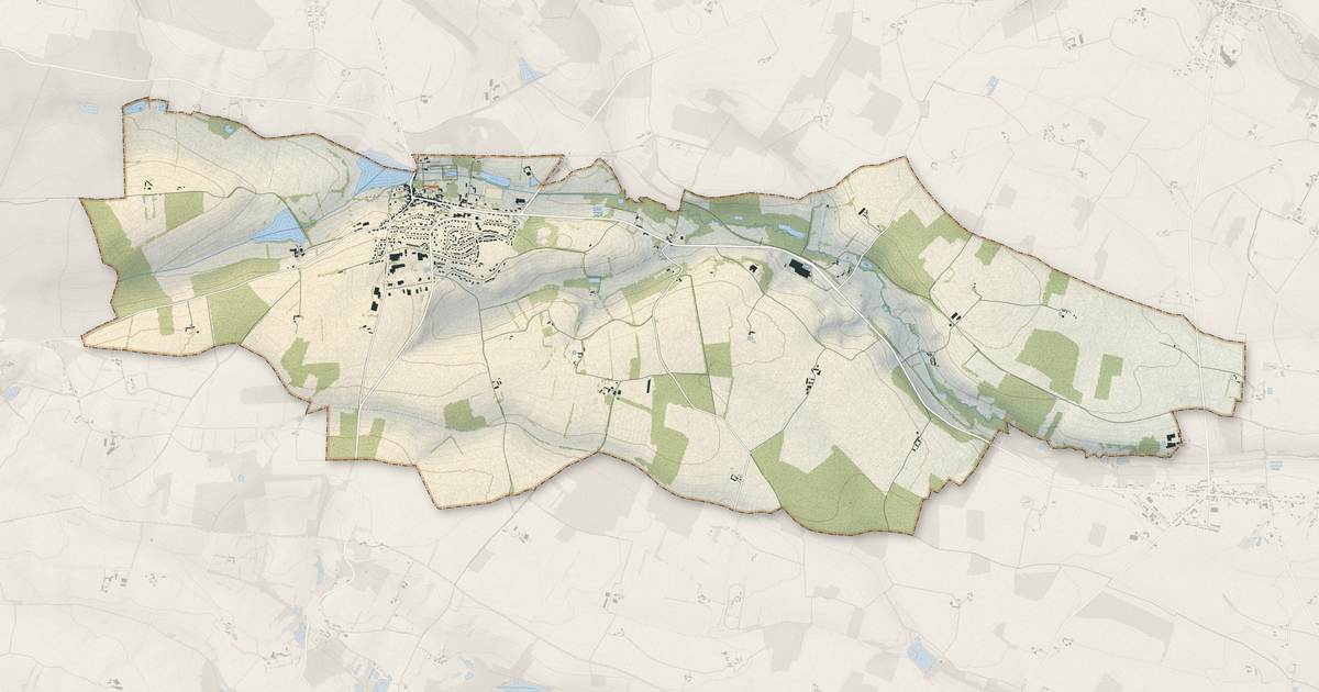 Portrait cartographique de Thiron-Gardais : relief, eau, forêts, bâti et voies, calculés à partir des données de l'IGN