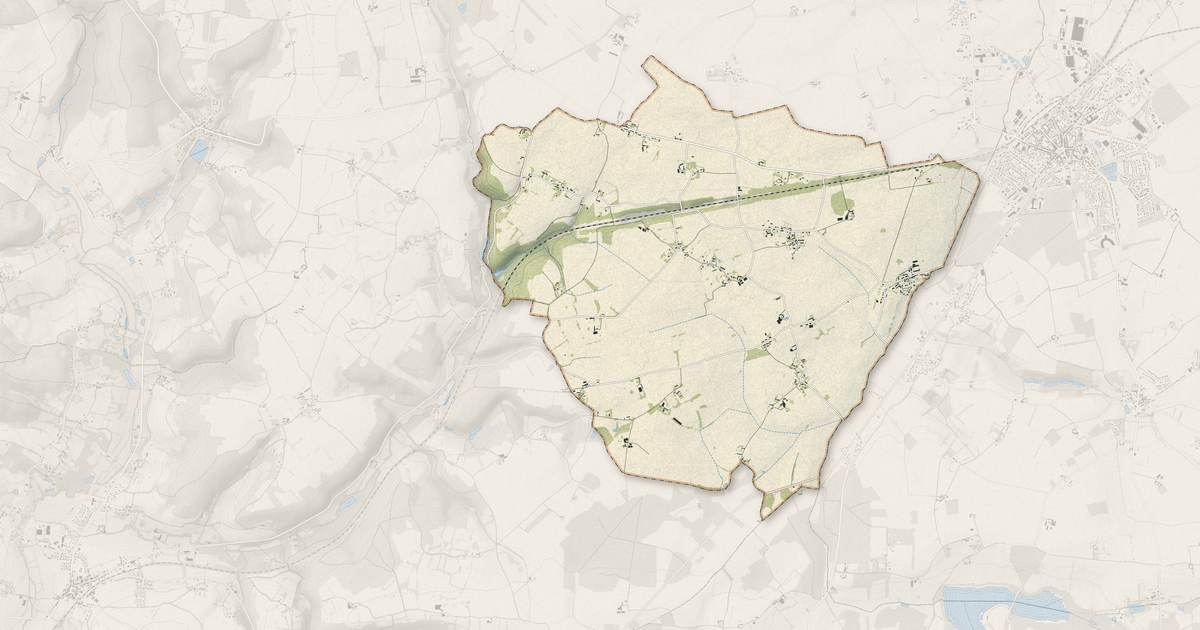 Portrait cartographique de Vaupillon : relief, eau, forêts, bâti et voies, calculés à partir des données de l'IGN