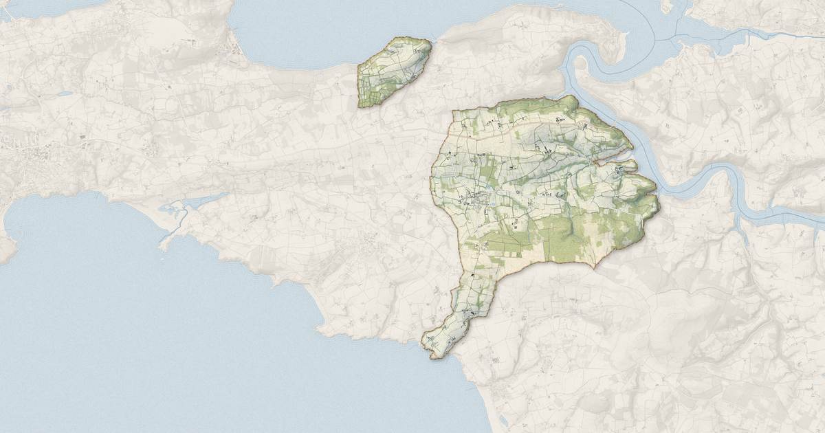 Portrait cartographique de Argol : relief, eau, forêts, bâti et voies, calculés à partir des données de l'IGN