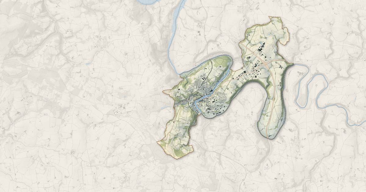 Portrait cartographique de Châteaulin : relief, eau, forêts, bâti et voies, calculés à partir des données de l'IGN