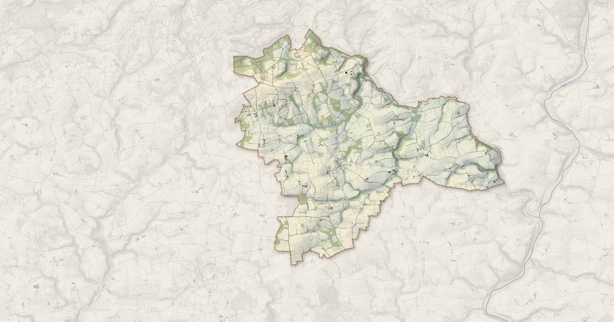 Portrait cartographique de Collorec : relief, eau, forêts, bâti et voies, calculés à partir des données de l'IGN