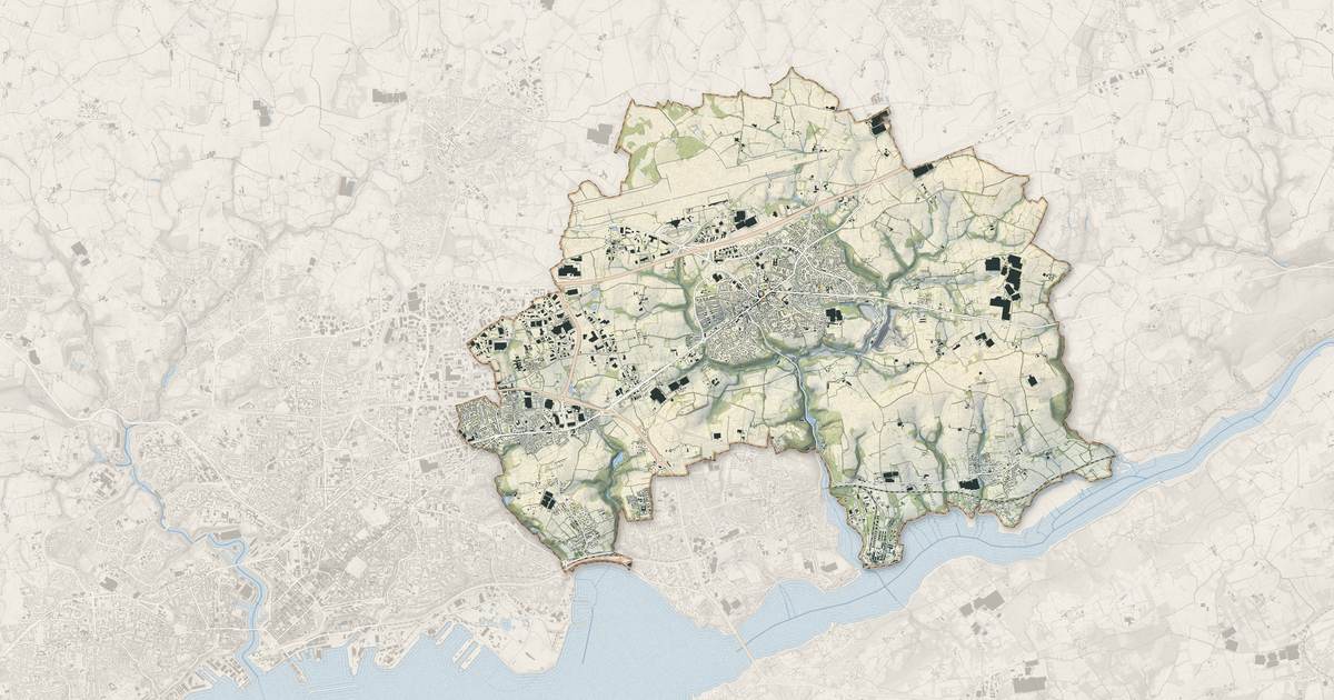 Portrait cartographique de Guipavas : relief, eau, forêts, bâti et voies, calculés à partir des données de l'IGN