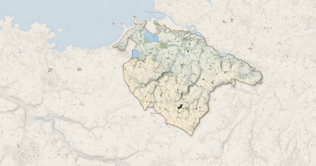 Portrait cartographique de Guissény : relief, eau, forêts, bâti et voies, calculés à partir des données de l'IGN