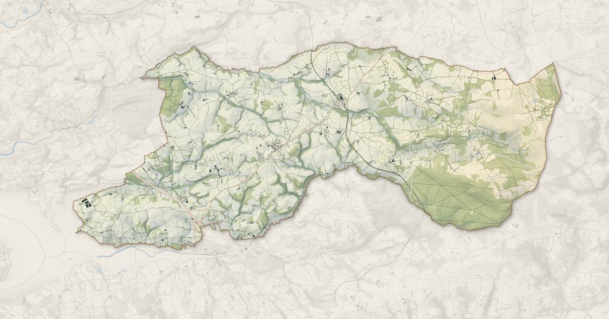 Portrait cartographique de Hanvec : relief, eau, forêts, bâti et voies, calculés à partir des données de l'IGN