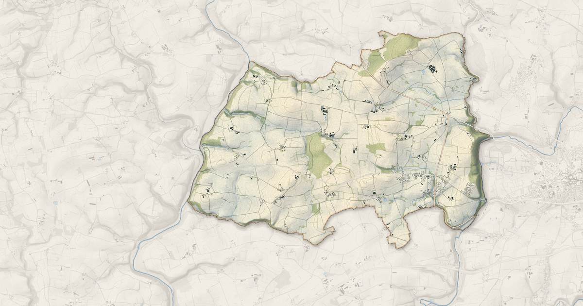Portrait cartographique de Kergloff : relief, eau, forêts, bâti et voies, calculés à partir des données de l'IGN
