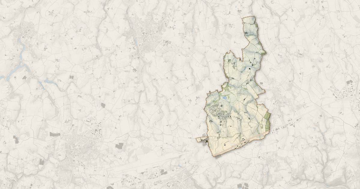 Portrait cartographique de Kersaint-Plabennec : relief, eau, forêts, bâti et voies, calculés à partir des données de l'IGN
