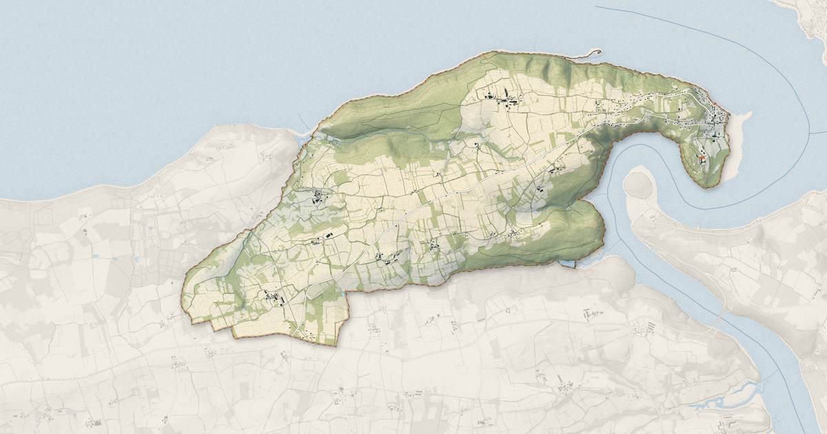 Portrait cartographique de Landévennec : relief, eau, forêts, bâti et voies, calculés à partir des données de l'IGN