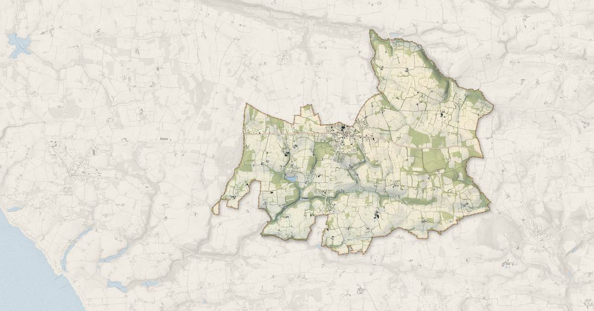 Portrait cartographique de Landudec : relief, eau, forêts, bâti et voies, calculés à partir des données de l'IGN