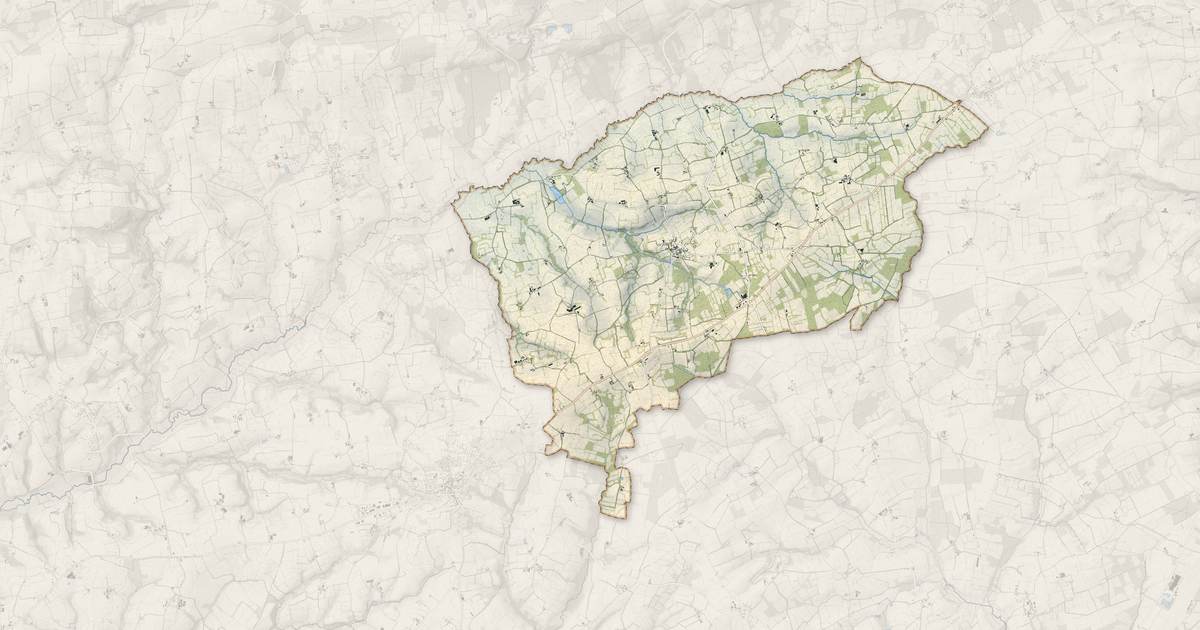 Portrait cartographique de Leuhan : relief, eau, forêts, bâti et voies, calculés à partir des données de l'IGN