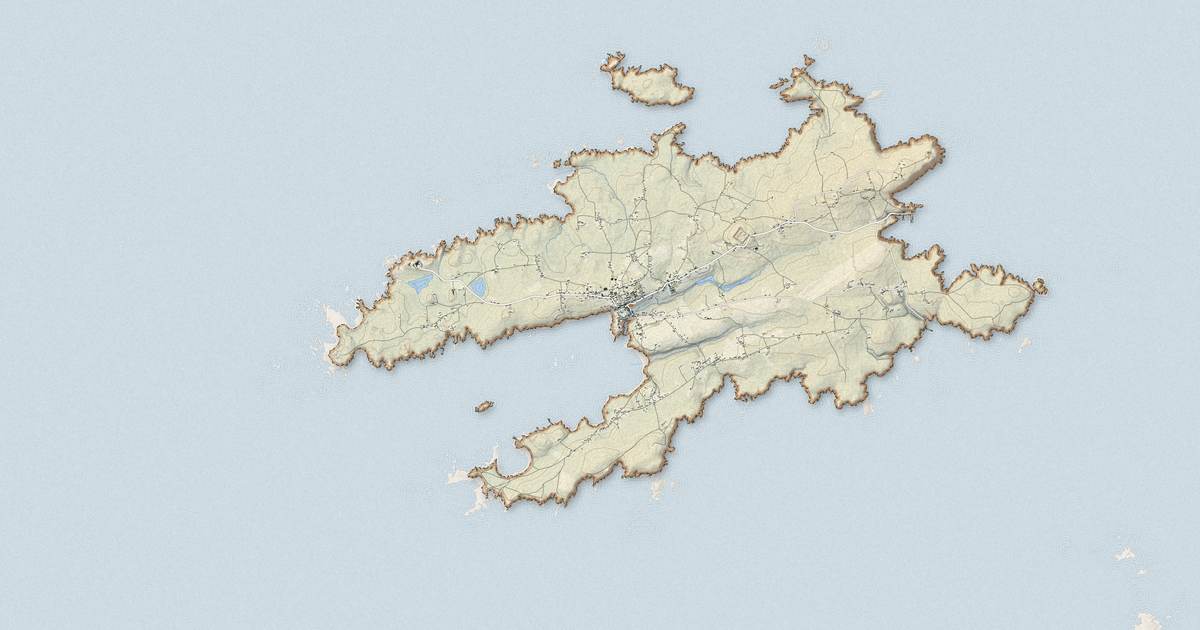 Portrait cartographique de Ouessant : relief, eau, forêts, bâti et voies, calculés à partir des données de l'IGN