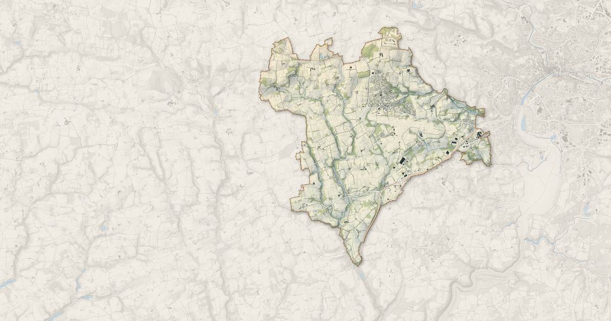 Portrait cartographique de Pluguffan : relief, eau, forêts, bâti et voies, calculés à partir des données de l'IGN