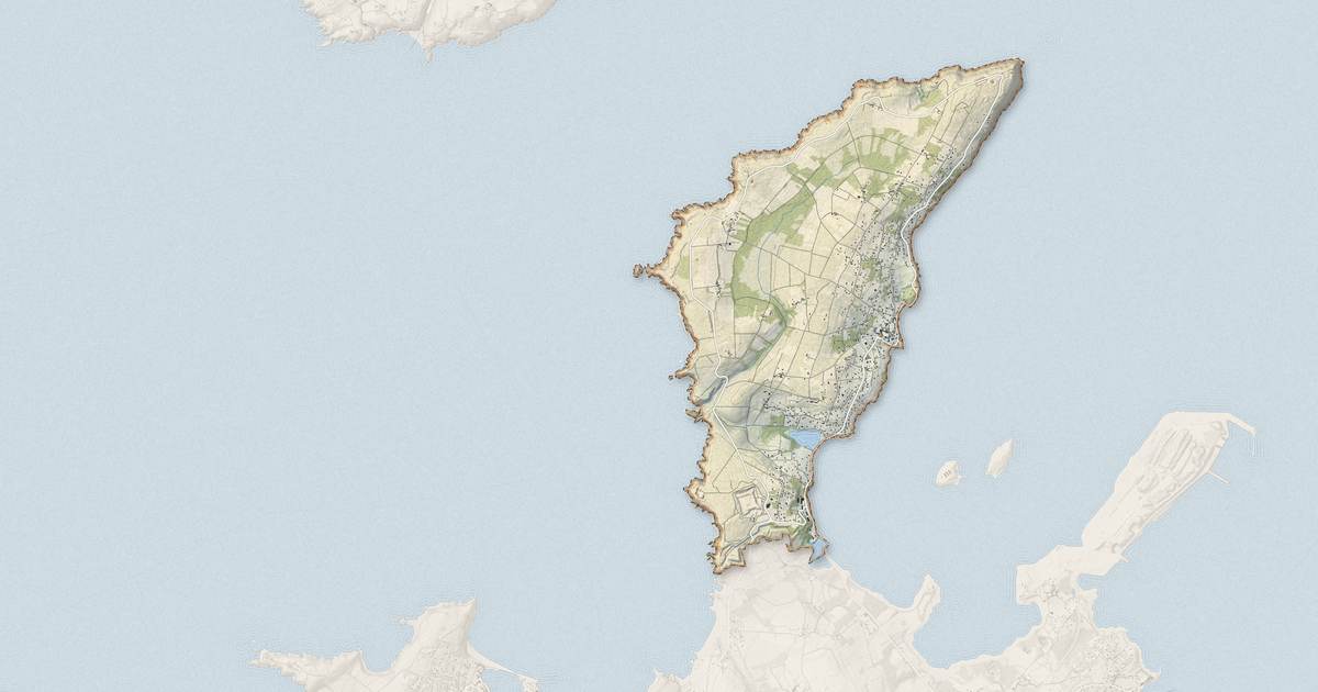 Portrait cartographique de Roscanvel : relief, eau, forêts, bâti et voies, calculés à partir des données de l'IGN