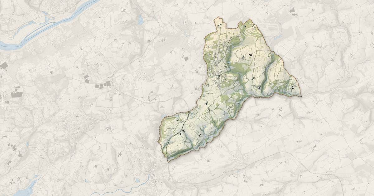 Portrait cartographique de Saint-Urbain : relief, eau, forêts, bâti et voies, calculés à partir des données de l'IGN