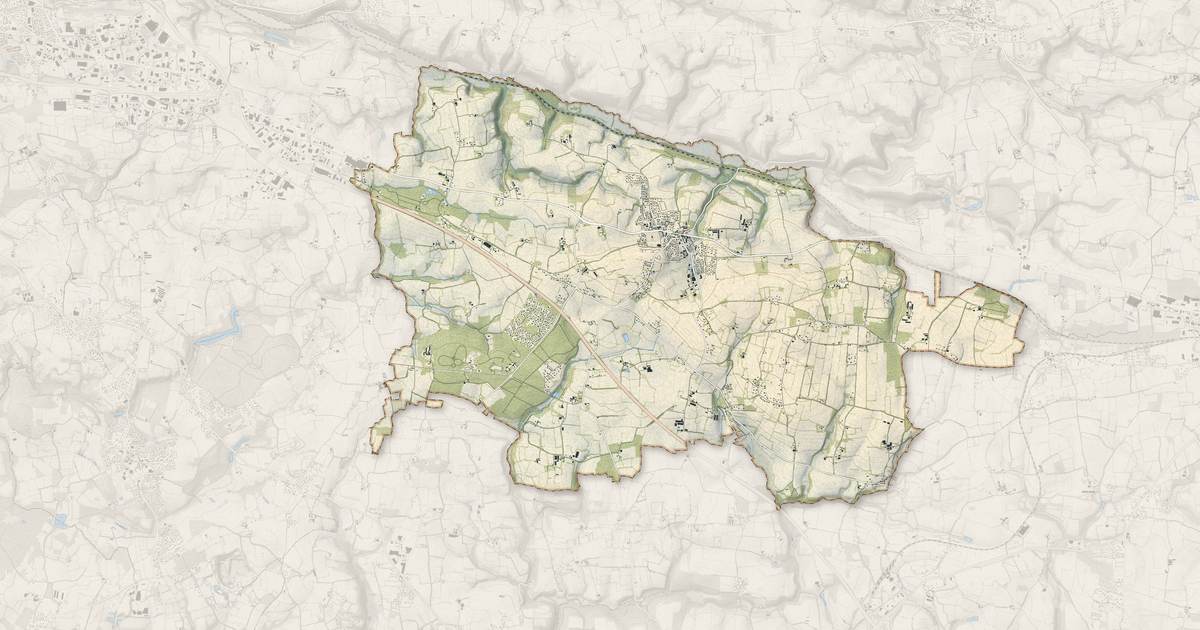 Portrait cartographique de Saint-Yvi : relief, eau, forêts, bâti et voies, calculés à partir des données de l'IGN