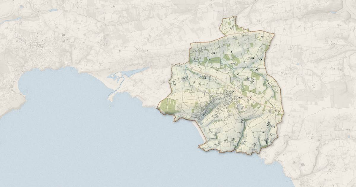 Portrait cartographique de Telgruc-sur-Mer : relief, eau, forêts, bâti et voies, calculés à partir des données de l'IGN