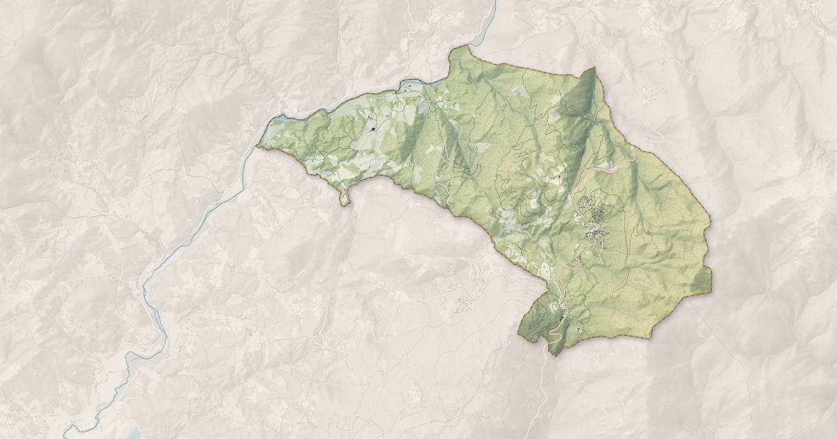 Portrait cartographique de Casalabriva : relief, eau, forêts, bâti et voies, calculés à partir des données de l'IGN