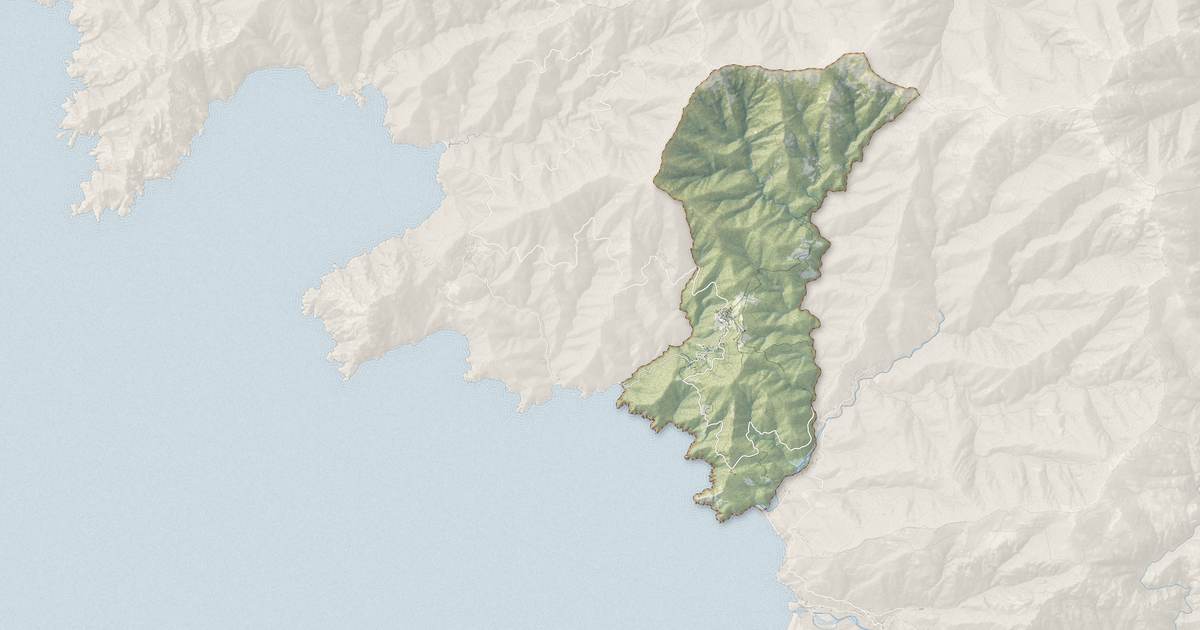 Portrait cartographique de Partinello : relief, eau, forêts, bâti et voies, calculés à partir des données de l'IGN