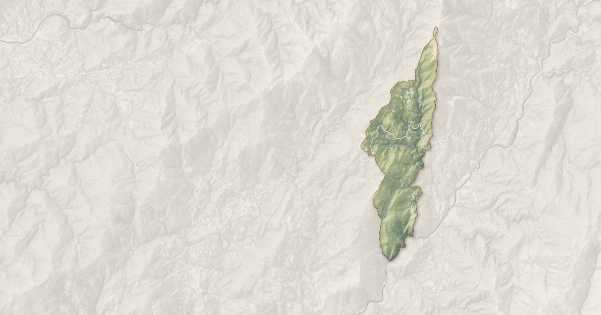 Portrait cartographique de Zévaco : relief, eau, forêts, bâti et voies, calculés à partir des données de l'IGN