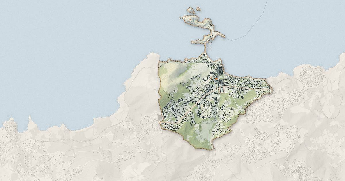Portrait cartographique de L'Île-Rousse : relief, eau, forêts, bâti et voies, calculés à partir des données de l'IGN