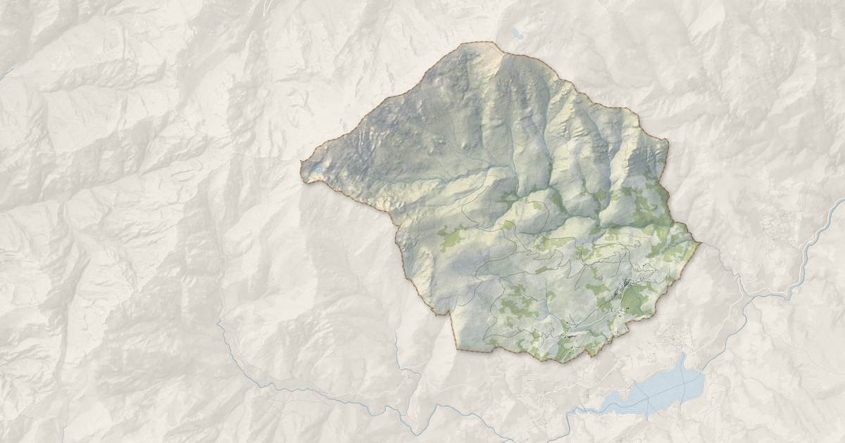 Portrait cartographique de Lozzi : relief, eau, forêts, bâti et voies, calculés à partir des données de l'IGN