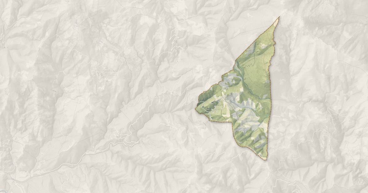 Portrait cartographique de Mazzola : relief, eau, forêts, bâti et voies, calculés à partir des données de l'IGN