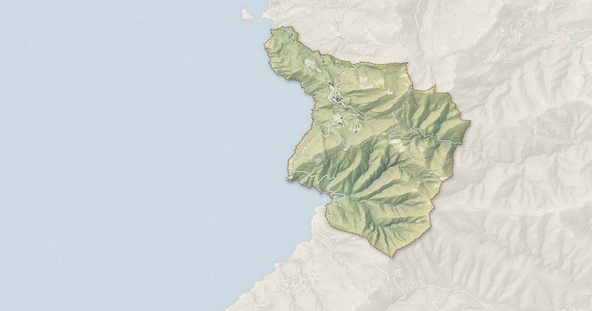 Portrait cartographique de Morsiglia : relief, eau, forêts, bâti et voies, calculés à partir des données de l'IGN