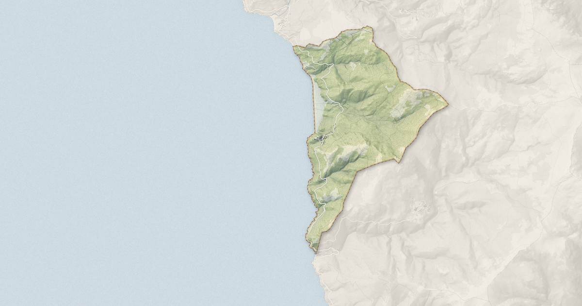 Portrait cartographique de Nonza : relief, eau, forêts, bâti et voies, calculés à partir des données de l'IGN