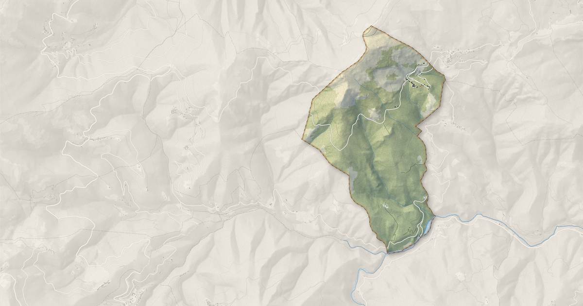 Portrait cartographique de Piano : relief, eau, forêts, bâti et voies, calculés à partir des données de l'IGN