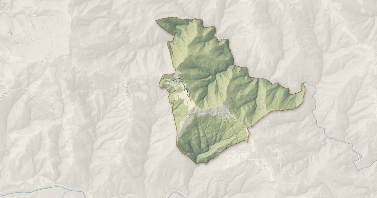 Portrait cartographique de Pietraserena : relief, eau, forêts, bâti et voies, calculés à partir des données de l'IGN