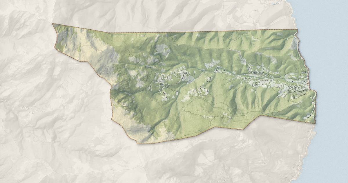 Portrait cartographique de Sisco : relief, eau, forêts, bâti et voies, calculés à partir des données de l'IGN