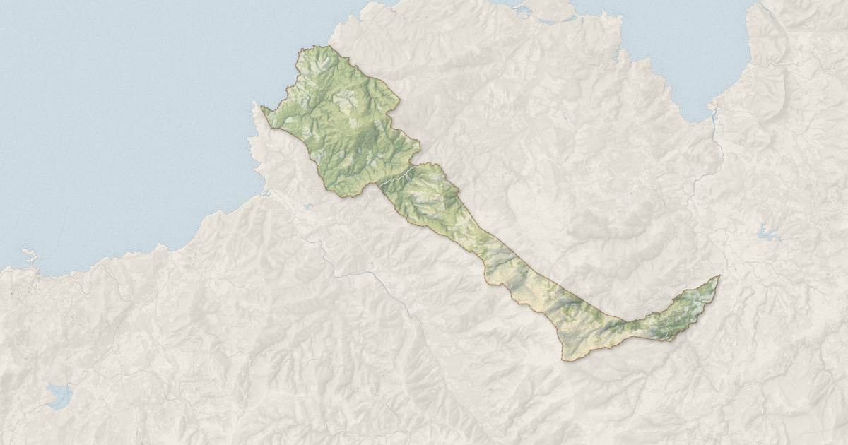 Portrait cartographique de San-Gavino-di-Tenda : relief, eau, forêts, bâti et voies, calculés à partir des données de l'IGN