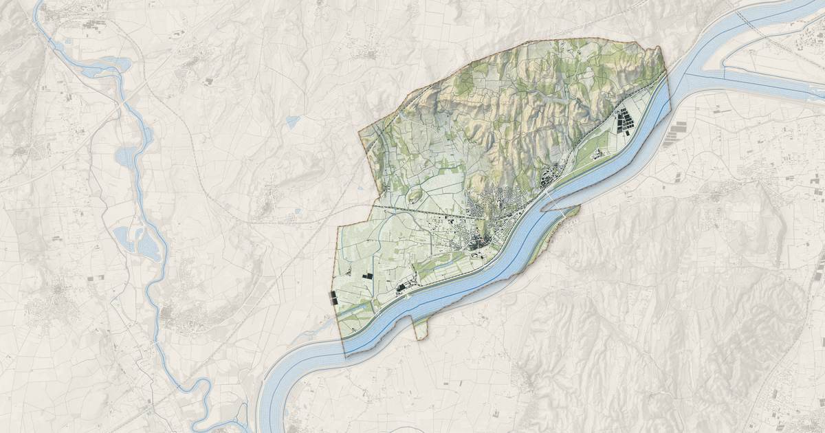 Portrait cartographique de Aramon : relief, eau, forêts, bâti et voies, calculés à partir des données de l'IGN