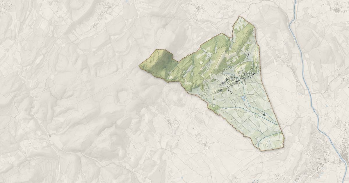 Portrait cartographique de Aspères : relief, eau, forêts, bâti et voies, calculés à partir des données de l'IGN