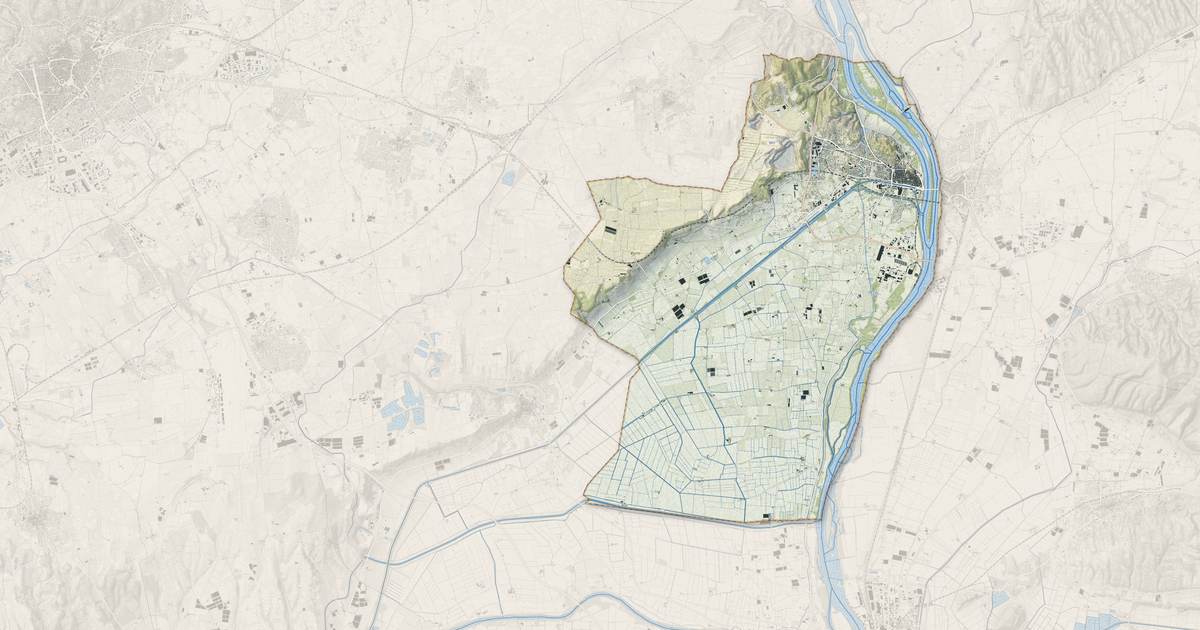 Portrait cartographique de Beaucaire : relief, eau, forêts, bâti et voies, calculés à partir des données de l'IGN