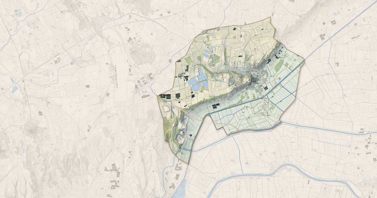 Portrait cartographique de Bellegarde : relief, eau, forêts, bâti et voies, calculés à partir des données de l'IGN