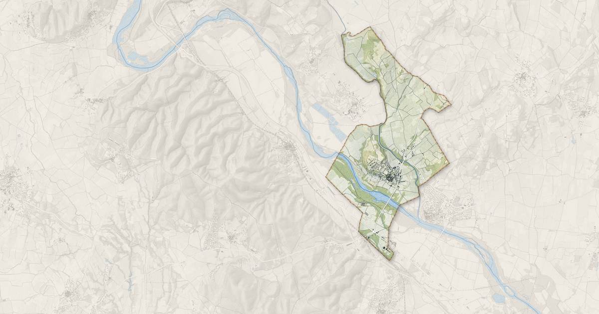 Portrait cartographique de Brignon : relief, eau, forêts, bâti et voies, calculés à partir des données de l'IGN